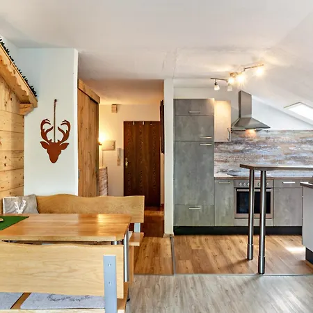 Johannas Alm Apartment